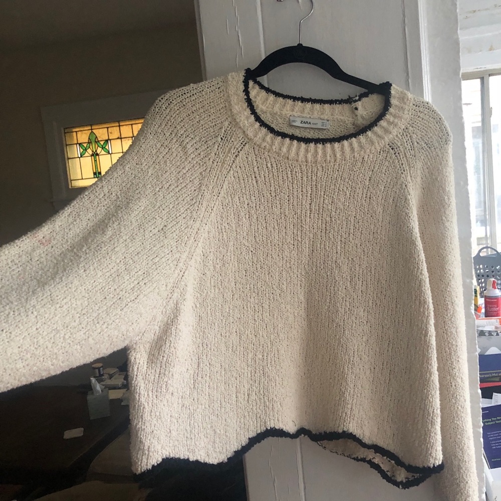 Thick knit cropped sweater